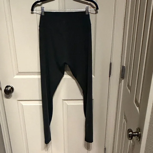 EUC Lululemon Set - Picture 7 of 9